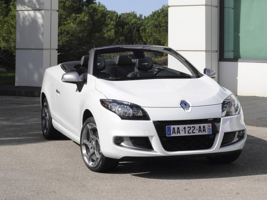  Renault Megane GT CC 2010 года  (фото 11 из 14)